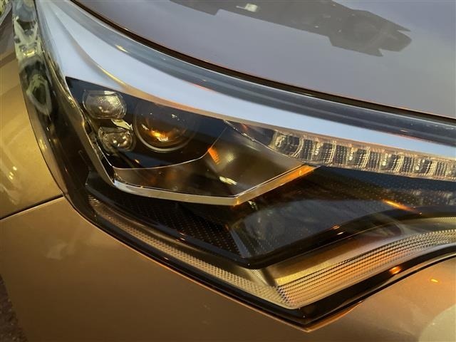 Toyota C-HR 2017 7255889-8