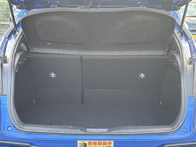 Toyota C-HR 2018 7255890-22