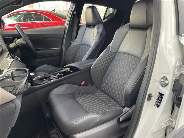 Toyota C-HR 2023 7255904-5