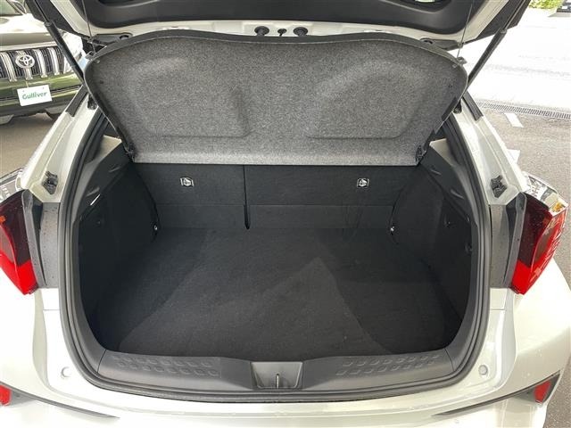 Toyota C-HR 2023 7255904-9