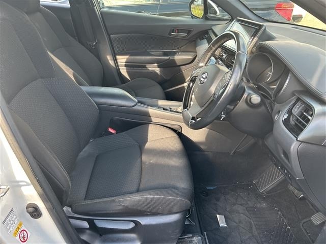 Toyota C-HR 2018 7255906-1