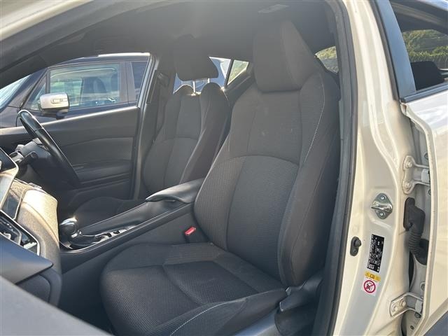 Toyota C-HR 2018 7255906-10