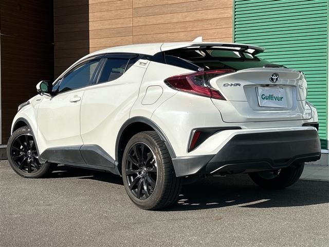 Toyota C-HR 2018 7255906-13