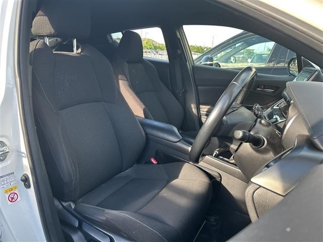 Toyota C-HR 2018 7255906-3