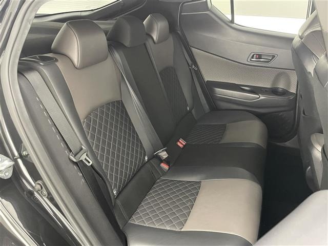 Toyota C-HR 2021 7255907-4
