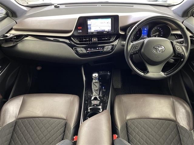 Toyota C-HR 2019 7255908-14