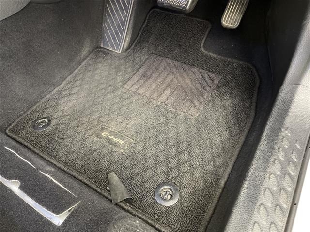 Toyota C-HR 2019 7255908-21