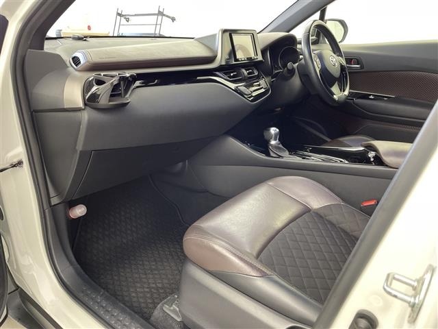 Toyota C-HR 2019 7255908-6