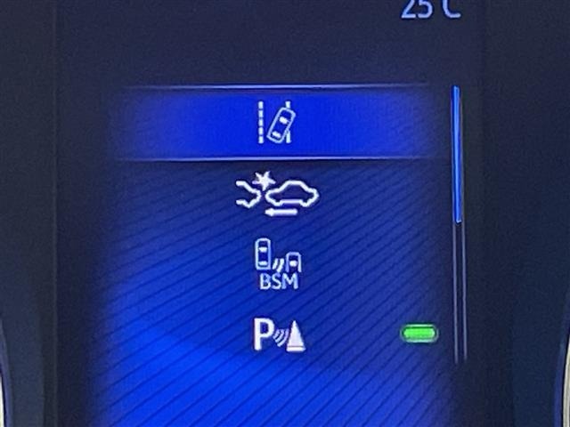 Toyota C-HR 2019 7255908-9