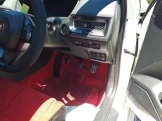 Honda CIVIC 2024 7239065-9