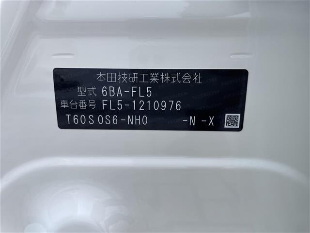 Honda CIVIC 2025 7239759-8