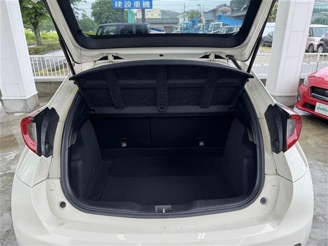 Honda CIVIC 2016 7239774-18
