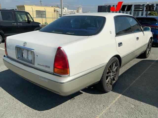 Toyota CROWN MAJESTA 1997 7240658-6
