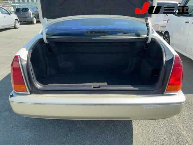 Toyota CROWN MAJESTA 1997 7240658-7
