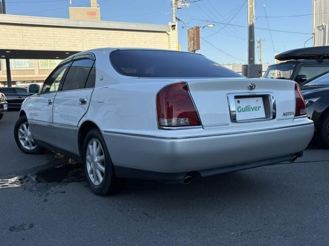 Toyota CROWN MAJESTA 2000 7240815-13