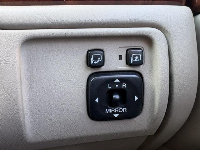 Toyota CROWN MAJESTA 2000 7240815-21