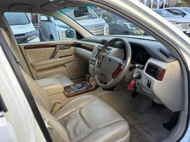 Toyota CROWN MAJESTA 2000 7240815-6