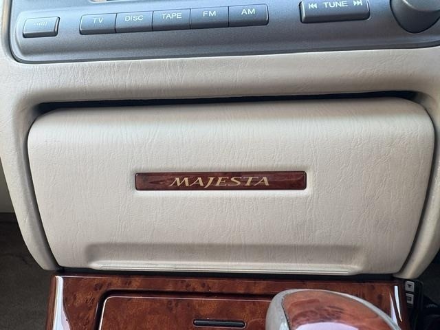 Toyota CROWN MAJESTA 2000 7240815-8