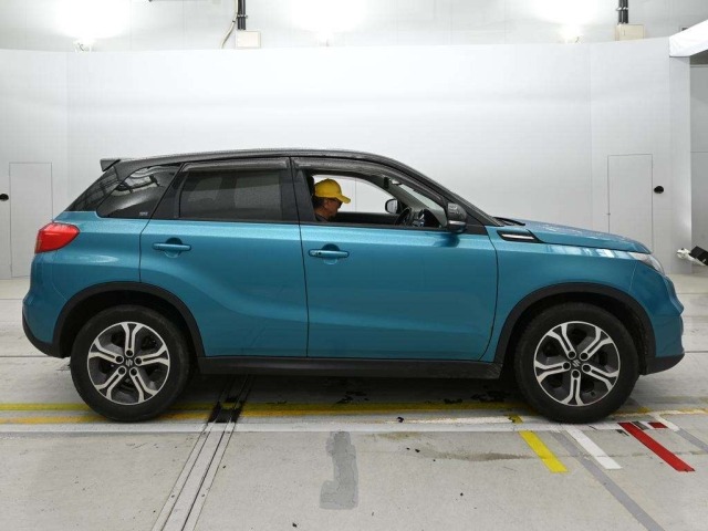 Suzuki ESCUDO 2018 7254349-3