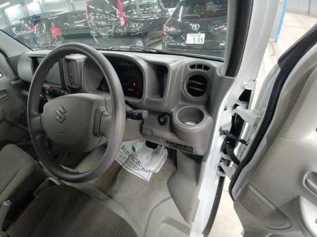 Suzuki EVERY 2024 7249431-9