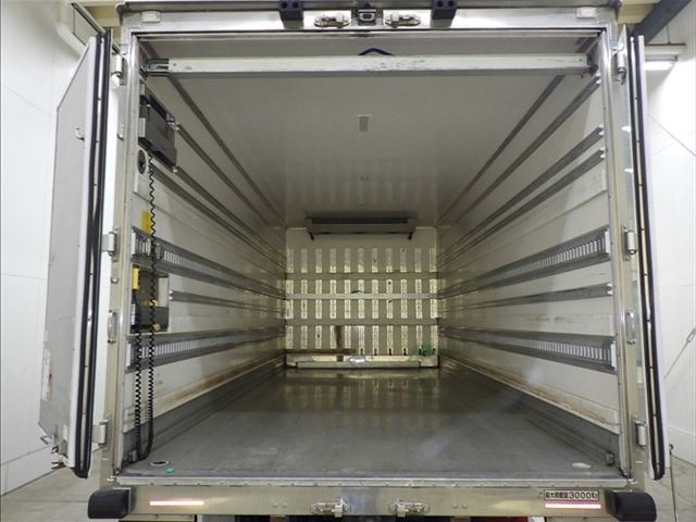 Isuzu FORWARD 2016 7256108-4