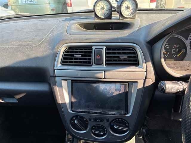 Subaru IMPREZA 2001 7238042-6
