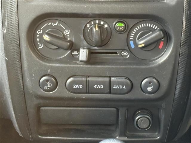 Suzuki JIMNY 2011 7236623-18