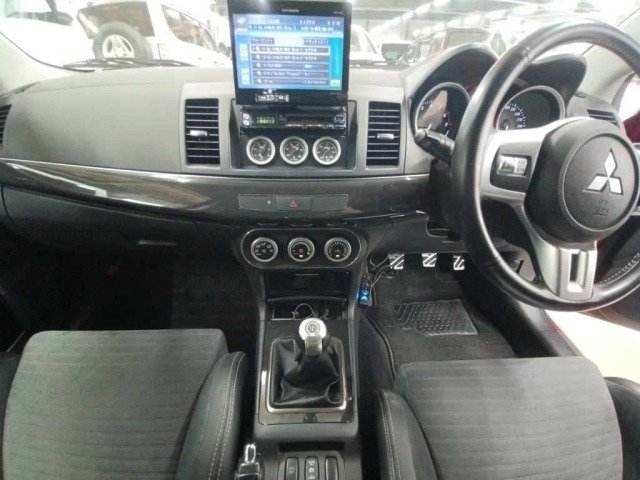 Mitsubishi LANCER 2009 7240701-11