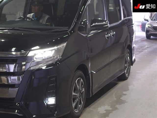 Toyota NOAH 2021 7254078-7