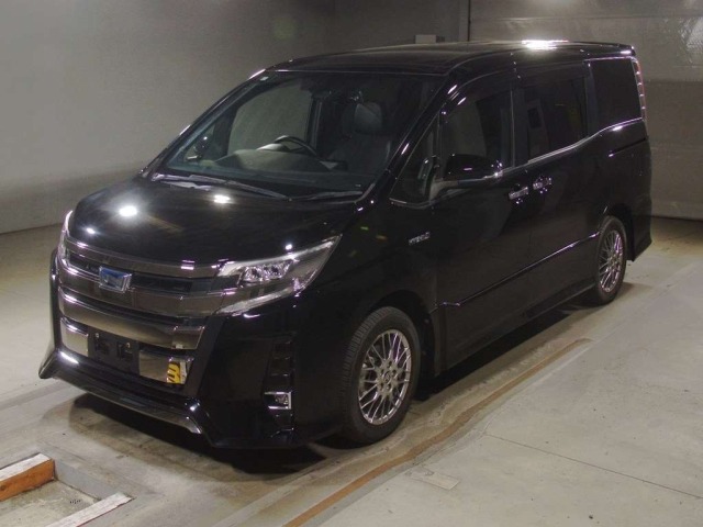 Toyota NOAH 2019 7254079-0