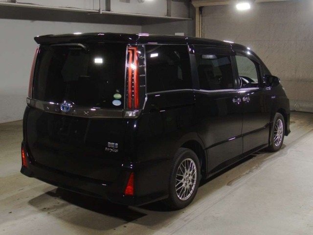 Toyota NOAH 2019 7254079-1