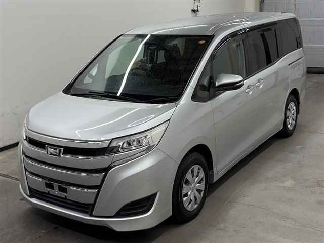 Toyota NOAH 2021 7254081-4