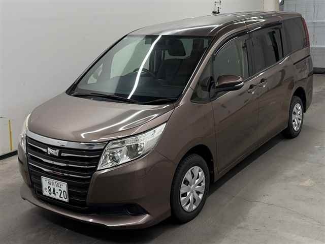 Toyota NOAH 2014 7254082-4