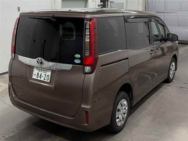 Toyota NOAH 2014 7254082-5
