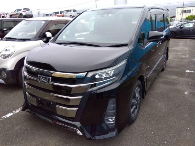 Toyota NOAH 2017 7254083-0