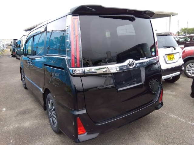 Toyota NOAH 2017 7254083-1