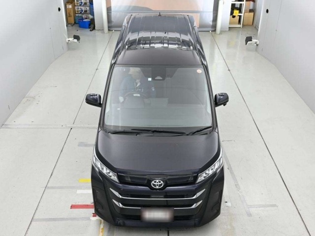 Toyota NOAH 2023 7254097-7