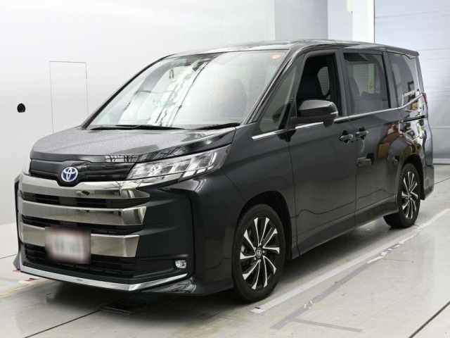 Toyota NOAH 2024 7254105-0