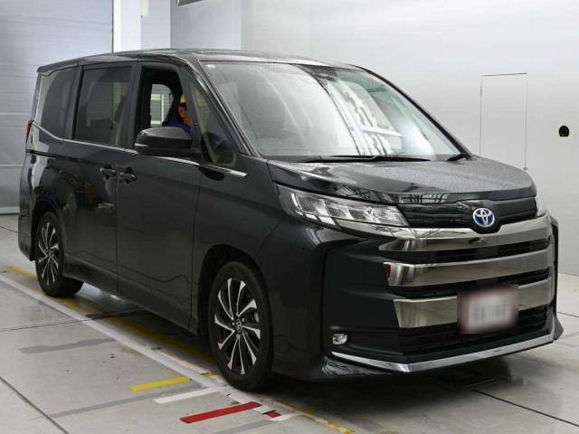 Toyota NOAH 2024 7254105-5
