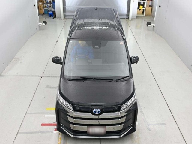 Toyota NOAH 2024 7254105-7