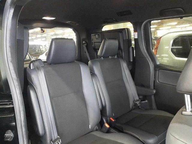 Toyota NOAH 2021 7254106-11