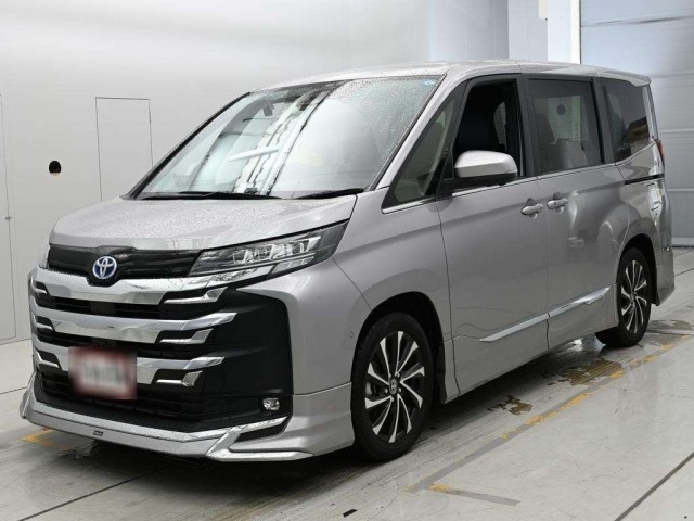 Toyota NOAH 2025 7254107-0