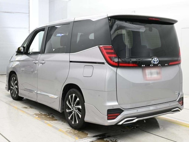 Toyota NOAH 2025 7254107-6
