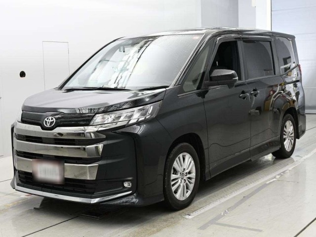 Toyota NOAH 2023 7254113-0