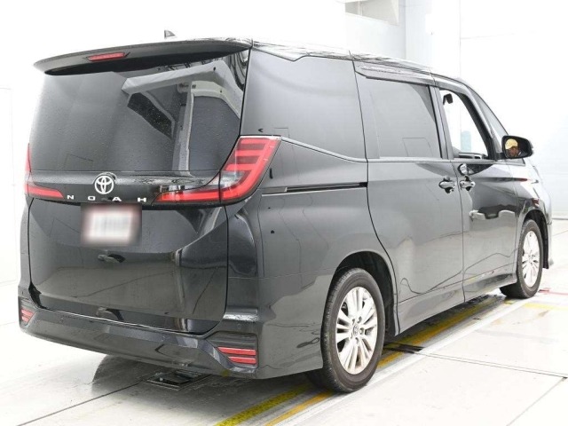 Toyota NOAH 2023 7254113-1