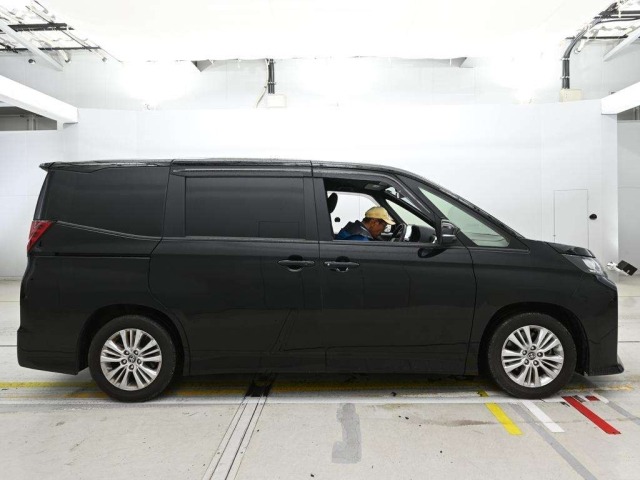 Toyota NOAH 2023 7254113-3