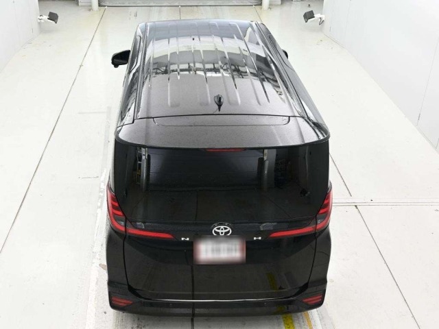 Toyota NOAH 2023 7254113-8