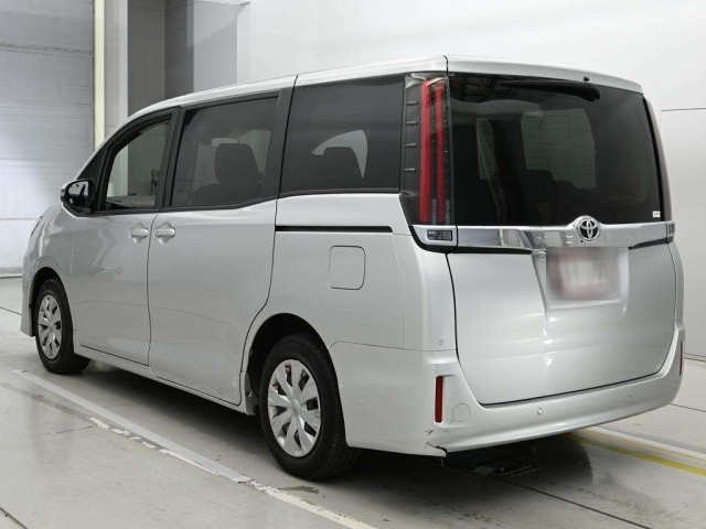 Toyota NOAH 2021 7254114-6