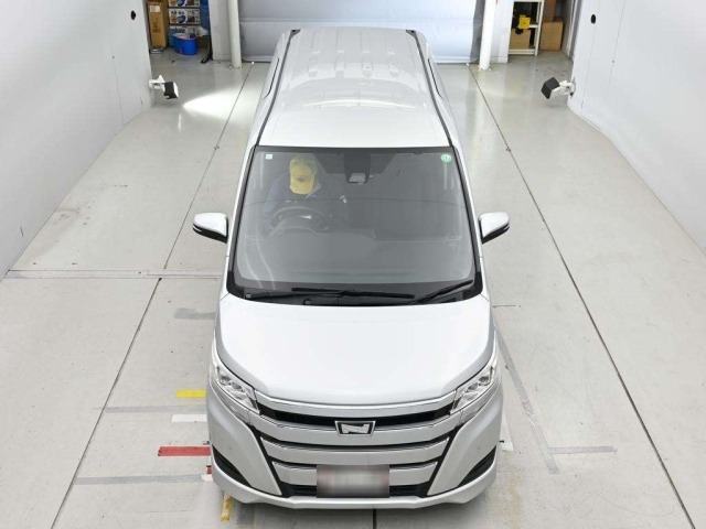 Toyota NOAH 2021 7254114-7
