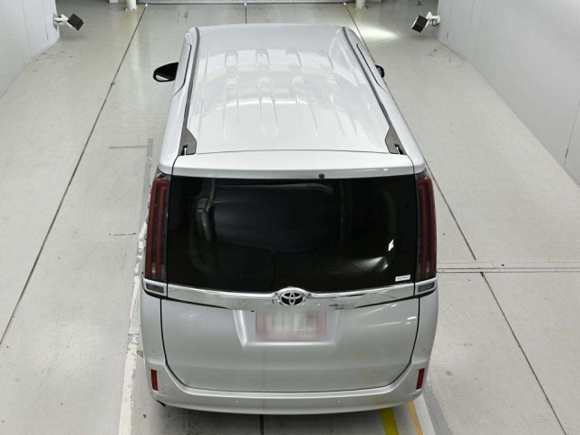 Toyota NOAH 2021 7254114-8